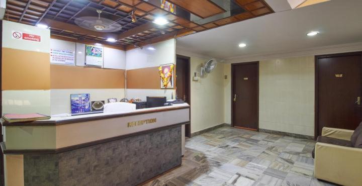 Hotel Golden Palace Pvt Ltd Βομβάη Εξωτερικό φωτογραφία